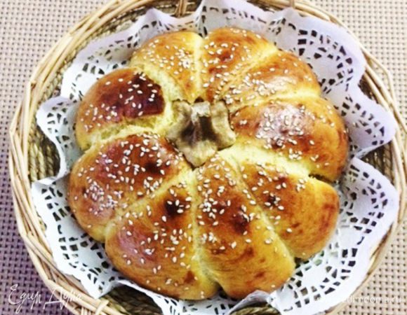 Вот такой хлебушек у меня получился. Чем не тыква?!