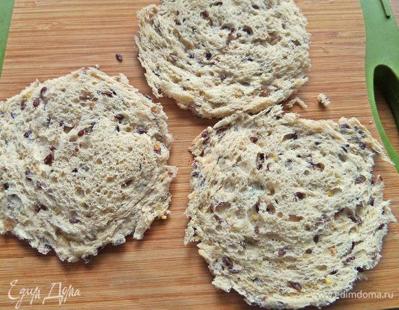 Раскатать немного скалкой.