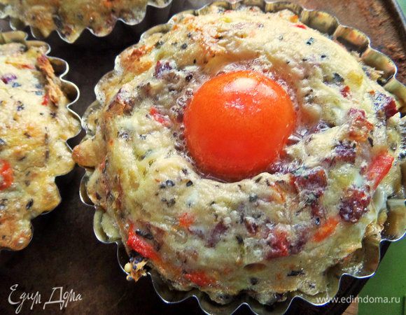 Запечь около 10 минут в духовке при 170-180°С.