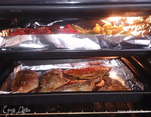 Ставим запекать в духовку, разогретую до 180°С, на 20 минут.