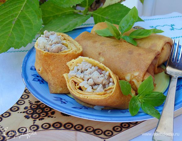 Подавать блинчики горячими, по желанию со сметаной.
Приятного аппетита!