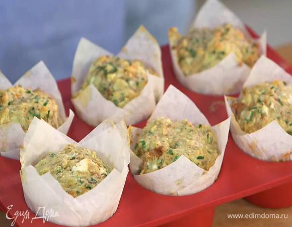 Выпекать в разогретой духовке 20‒25 минут.