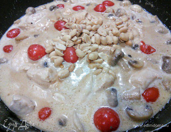 2 горсти слоеного жареного арахиса.