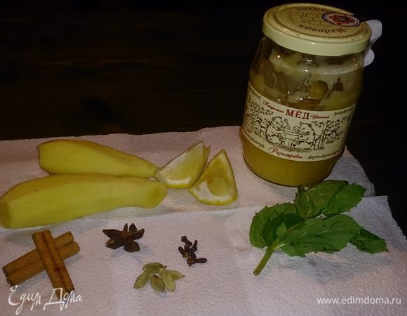 Подготавливаем исходные продукты.