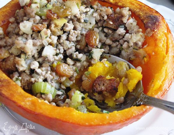 Оказалось, ложкой есть удобнее. Можно захватывать тыкву, она очень мягкая.