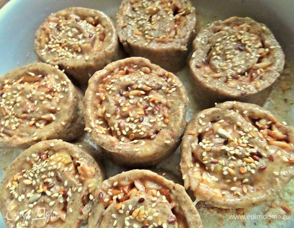 Я еще посыпала сверху семечками.