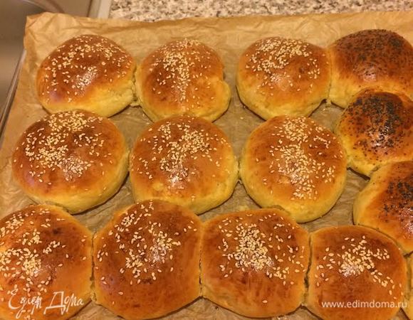 Выпекать 20 — 30 минут. Готовые булочки полностью остудить на решетке.