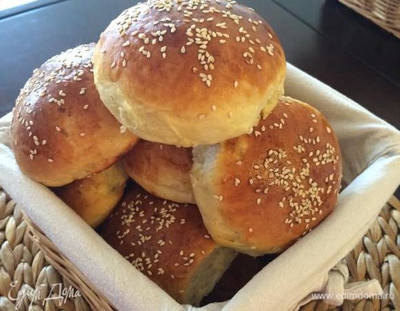 Булочки получаются очень нежные и ароматные. Очень долго остаются мягкими. Приятного аппетита!