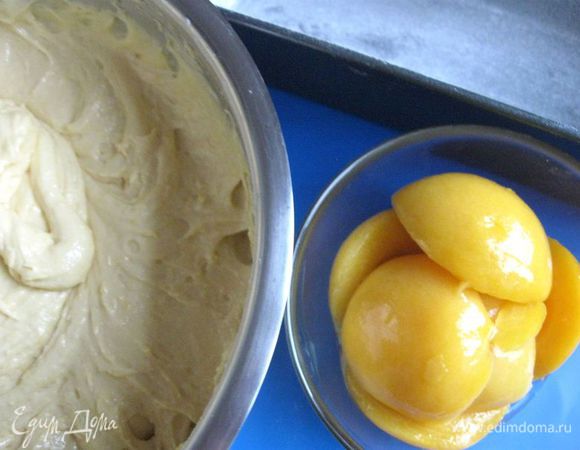 Подготовить персики. Сироп не потребуется.