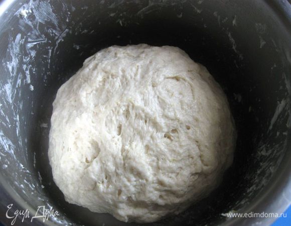 Добавить маскарпоне, перемешать, дать еще постоять 30 минут (под полотенцем). 
