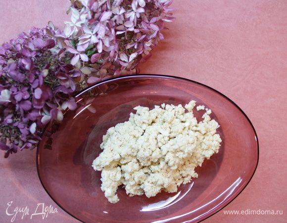 Перемешать все миксером.