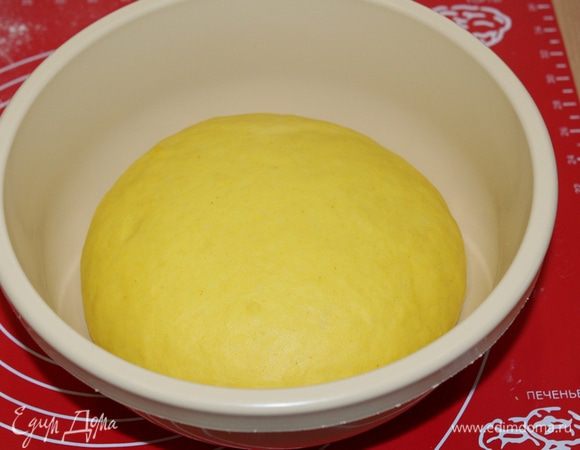 Через час тесто подошло.