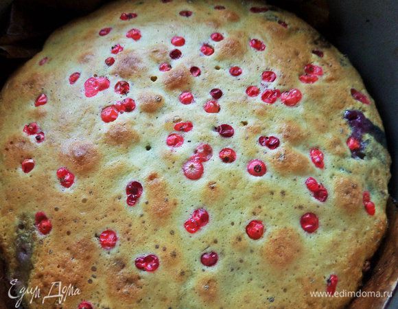 Выпекаем в разогретой до 180°С духовке 20 — 25 минут.