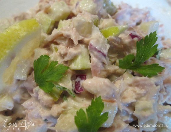 любой другой твердый сыр, и ставим в духовку на противень. Готовим минут 5 при 180°С до расплавления сыра. Нам так понравилась эта начинка, что теперь будем использовать ее в виде самостоятельного блюда — салата.