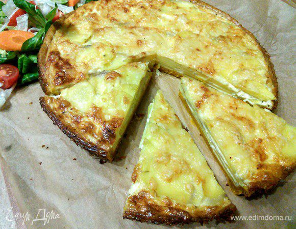 Перед нарезкой дайте тарту минимум 15 минут остыть. Приятного аппетита! 