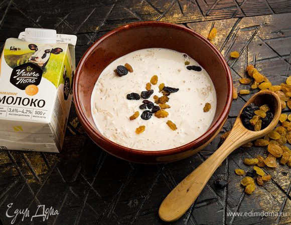 По желанию в готовую кашу добавляем изюм или другие сухофрукты.