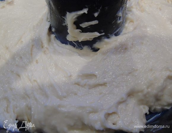 Затем — оставшуюся половину теста.