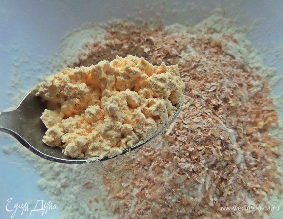 Добавить яйцо или как замена 1 ст. л. яичного порошка (13 г).