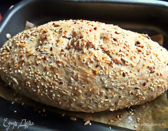 Выпекать 35 — 40 минут в разогретой до 190°С духовке.