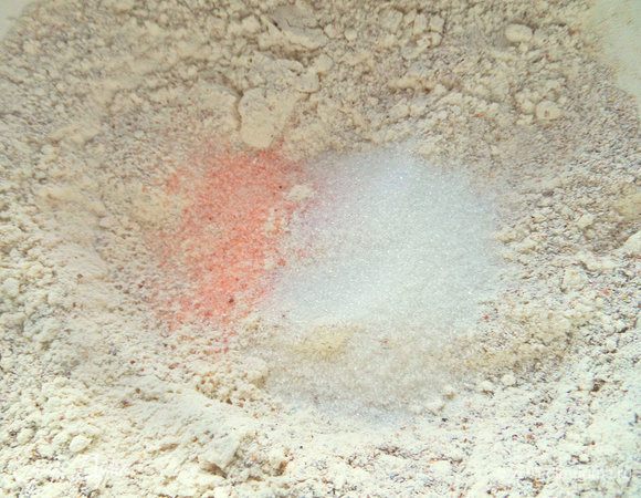 Добавить соль, сахар.