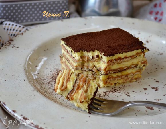 Подавать можно как и сразу из холодильника (по принципу десерта-семифредо), так и дав постоять вне холода минут 20. Как вам больше нравится.  