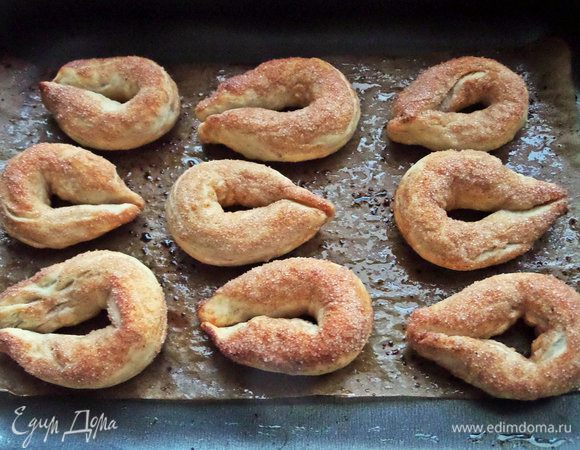 Выпекаем минут 15 при 180°С. Это первая партия-толстячки, следующие делала тоньше.