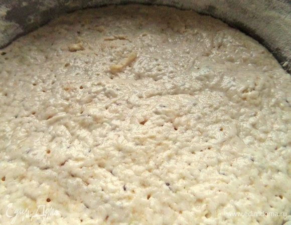 Прошел час и опара поднялась.