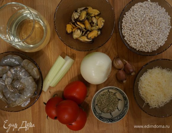 Подготовка продуктов. Я всегда промываю все продукты и раскладываю на столе. В этом случае ничего не пропустите. 