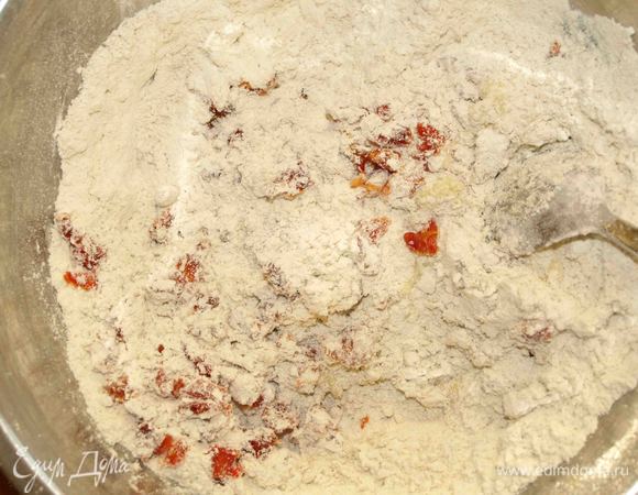 Добавить к остальным ингредиентам. Перемешать.