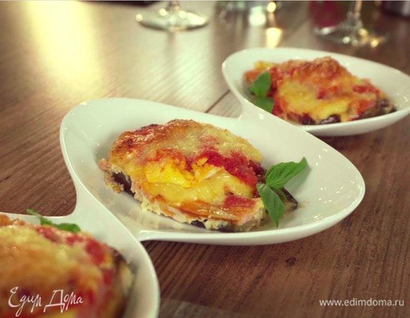 Выпекать в духовке, разогретой до 180°С, 10–15 минут.