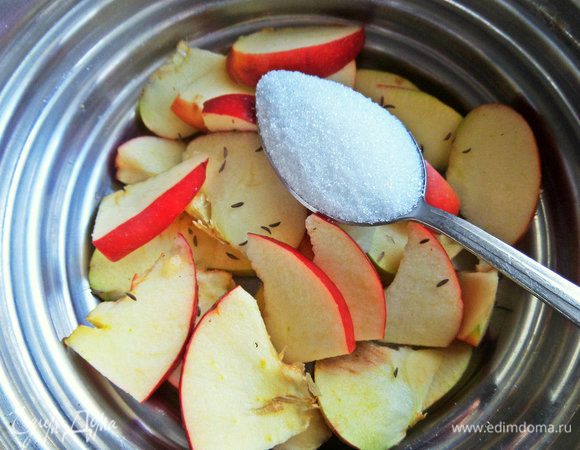 Сахар по желанию и вкусу.