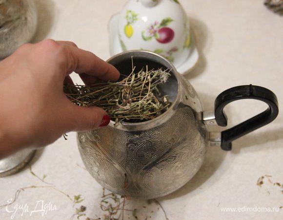 Добавляем чабрец. 