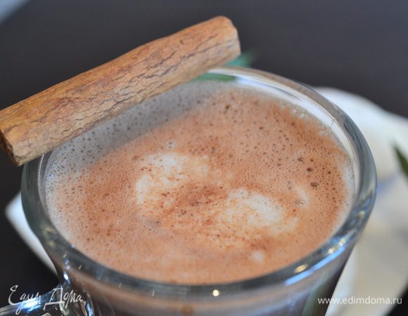 Посмотрите, какие шикарные узоры рисует мороженое в горячем какао! 
Приятного аппетита и волшебных зимних праздников!