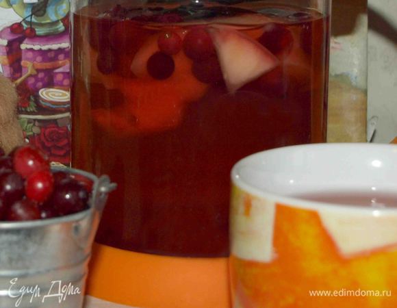 Воду доводим до кипения и заливаем в пресс-френч. Несколько раз (несильно) придавливаем ягоды, чтоб они пустили немного сока. Даем настояться 30 минут. Ароматный, приятный, согревающий напиток готов. 
