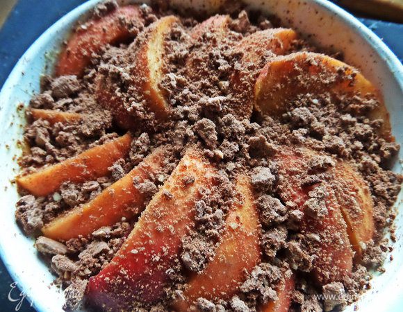 Покрошить сверху.