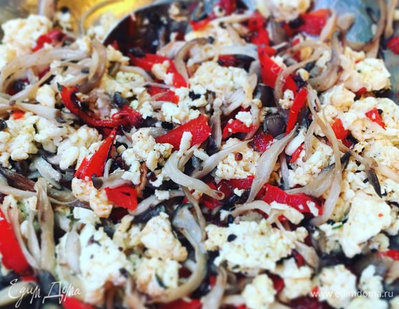 Все обжаренные ингредиенты смешиваем.