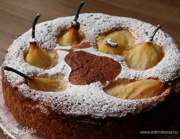 Можно украсить сахарной пудрой.