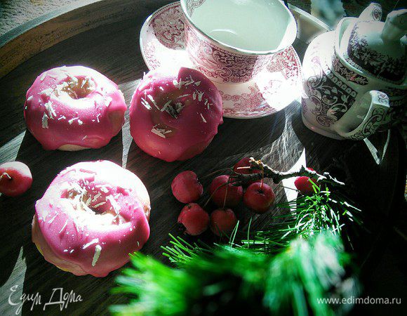 Можно подавать. Осталось только налить чай!