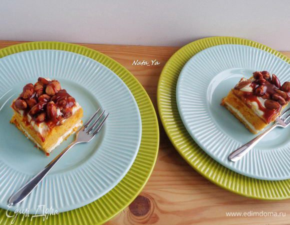 Нарежем на квадраты и подадим порционными пирожными.