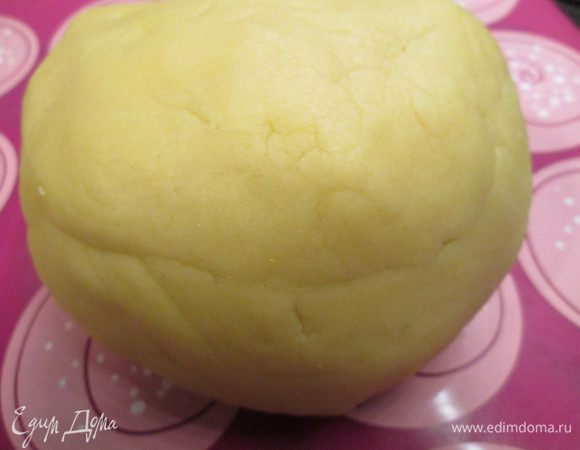 Тщательно замешиваем тесто.