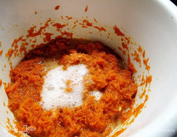 Соду погасите лимонным соком.