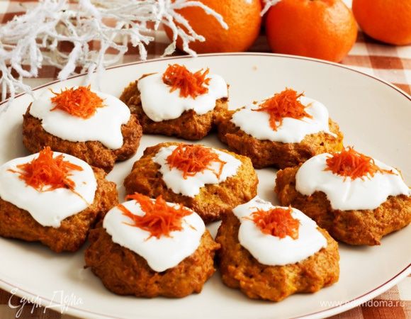 В течение 10 — 12 часов глазурь еще будет немного липкой, но затем подсохнет окончательно.
Приятного аппетита!