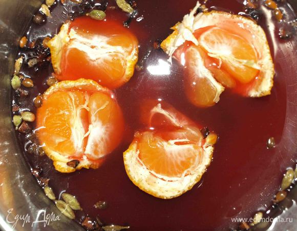 Снять с огня, закрыть крышкой и дать настояться минут 40. Пряности за это время раскроются и отдадут свой аромат и вкус. 