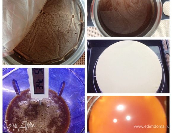 На следующий день разогреваем глазурь. Затем остужаем ее до 30 — 35°С  (рабочая температура).
Вынимаем торт, освобождаем из формы, ставим на решетку и покрываем глазурью. Украшаем по своему желанию.