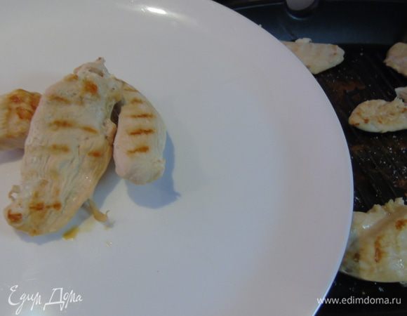 Лучше всего идет под мясо, приготовленное на гриле.