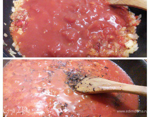 Добавить томат, обжарить вместе еще минутку. Добавить помидоры в собственном соку (предварительно измельчить) и бульон (воду) посолить и поперчить, всыпать сухой базилик и щепотку сахара, тушить минут 6 — 10 мин. В это время слить жидкость с фасоли (я использую консервированную), промыть под холодной водой, дать стечь жидкости. С тунца так же слить жидкость. Тунец покрошить, но не мелко. 