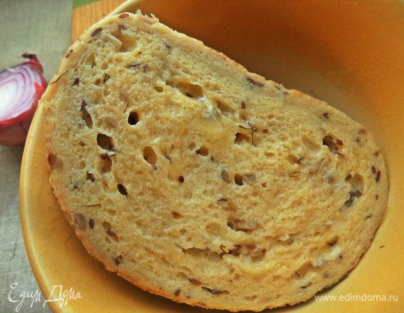 Окунаем со всех сторон сэндвич. Можно даже подержать в яйце,чтобы все впиталось.