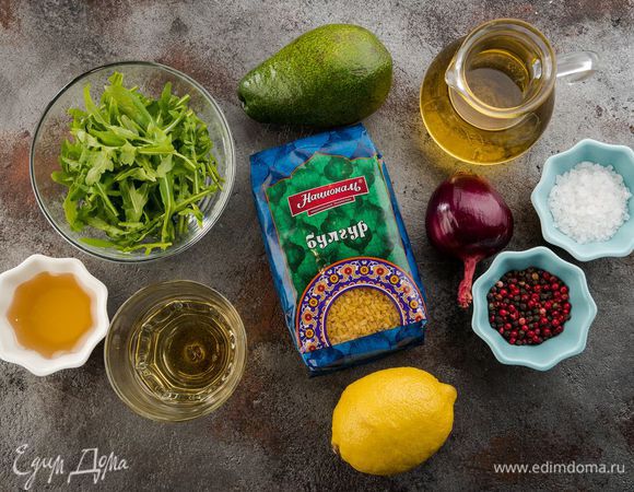 Для приготовления салата нам понадобятся следующие ингредиенты.