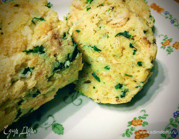 С мясом и наваристым соусом кнедль вкусен не меньше, чем привычный нам картофель. Во всяком случае так думают баварцы. 