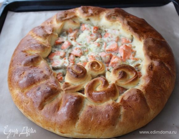 Запекать в разогретой духовке при 180°С. Выпекать до готовности 30 — 40 минут.